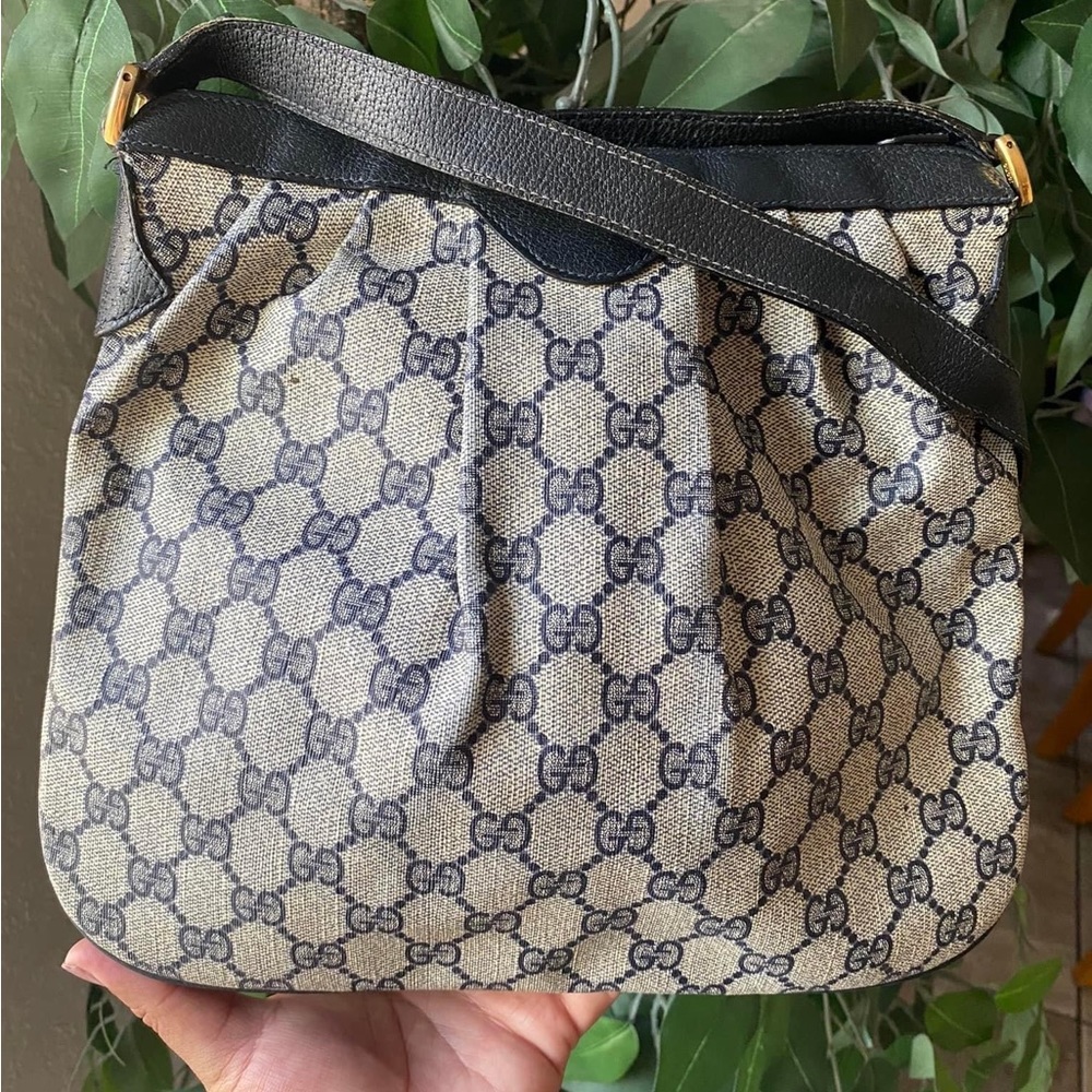 Vintage Gucci cross body - Picture 3 of 9
